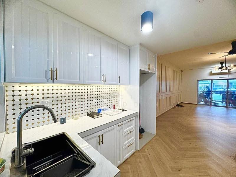 Rumah Teres 2-Tingkat untuk Dijual di Bukit Rahman Putra (Sungai Buloh) - NORFADILAH ZAINUDDIN - Kitchen - PropertyGuru.com.my