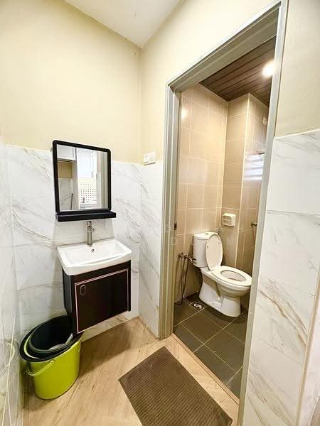 Rumah Teres 2-Tingkat untuk Dijual di Bukit Rahman Putra (Sungai Buloh) - NORFADILAH ZAINUDDIN - Bathroom - PropertyGuru.com.my