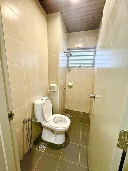 Rumah Teres 2-Tingkat untuk Dijual di Bukit Rahman Putra (Sungai Buloh) - NORFADILAH ZAINUDDIN - Bathroom - PropertyGuru.com.my