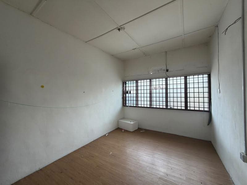 Kedai untuk Disewa di Taman Johor Jaya (Johor Bahru) - Yip . - Interior - PropertyGuru.com.my