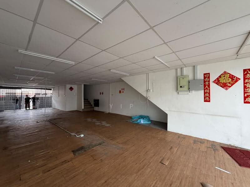Kedai untuk Disewa di Taman Johor Jaya (Johor Bahru) - Yip . - Interior - PropertyGuru.com.my