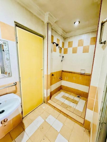 2-storey Terraced House for Sale in Taman Cahaya Alam (Shah Alam) - Fazri Omar - PropertyGuru.com.my