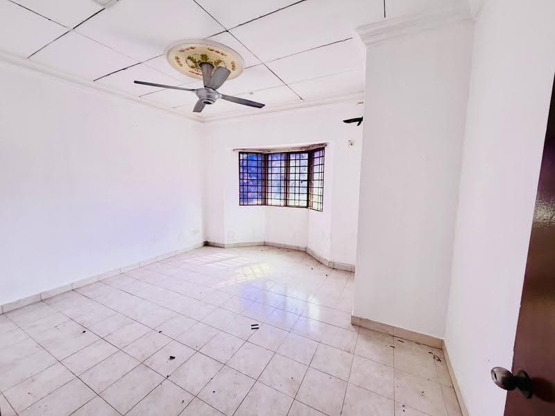 2-storey Terraced House for Sale in Taman Cahaya Alam (Shah Alam) - Fazri Omar - PropertyGuru.com.my