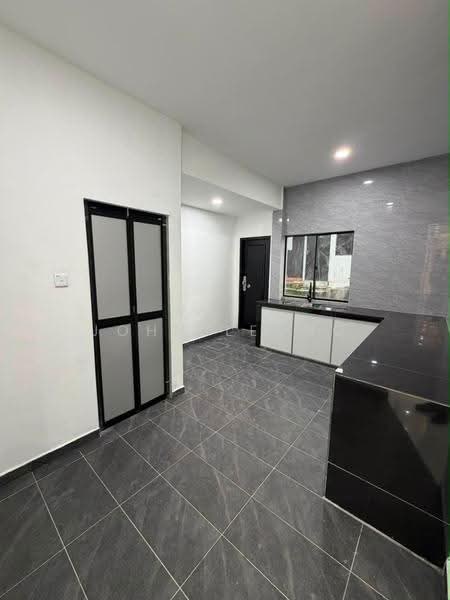 Rumah Teres 1-Tingkat untuk Dijual di Taman Universiti (Skudai) - John Leong - Kitchen - PropertyGuru.com.my
