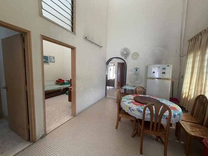 Rumah Teres 1-Tingkat untuk Dijual di Taman Perling (Perling) - Joan Tong - Bedroom - PropertyGuru.com.my