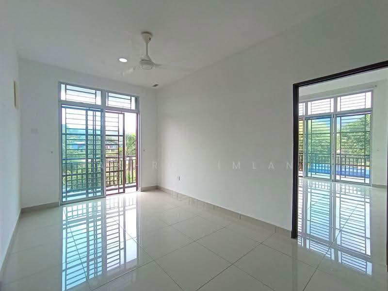 2-storey Terraced House for Sale in Taman Pulai Hijauan (Skudai) - Fakhrul Imlan - Living Room - PropertyGuru.com.my