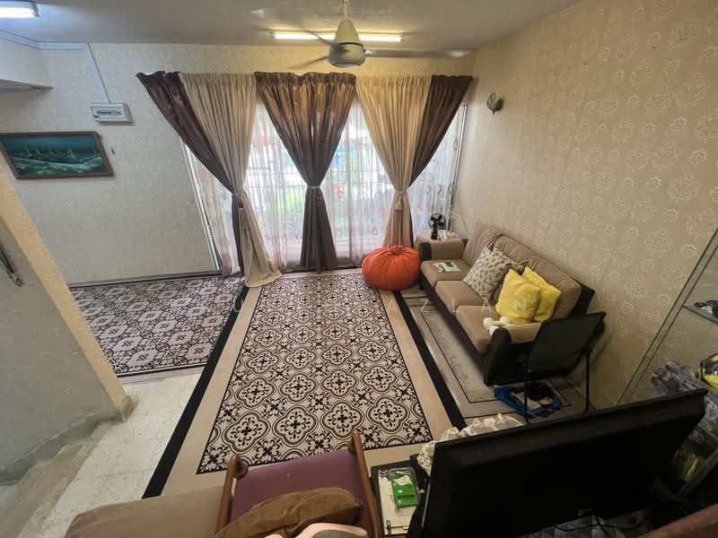 2-storey Terraced House for Sale in Ampang Jaya (Ampang) - Taufiq Azlan - Living Room - PropertyGuru.com.my