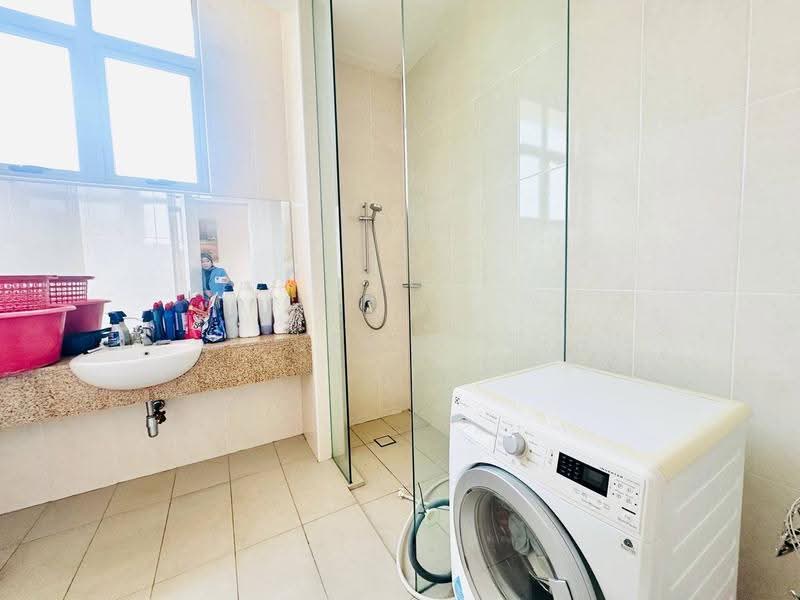 Semi-Detached House for Rent in Taman Tun Dr Ismail (Kuala Lumpur) - Erin Yusof - Bathroom - PropertyGuru.com.my