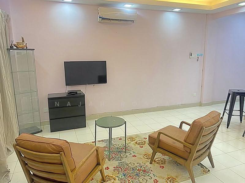 Pangsapuri untuk Disewa di Pangsapuri Mampu Milik (Pangsapuri Serai Wangi) - Najah Roslan - Living Room - PropertyGuru.com.my