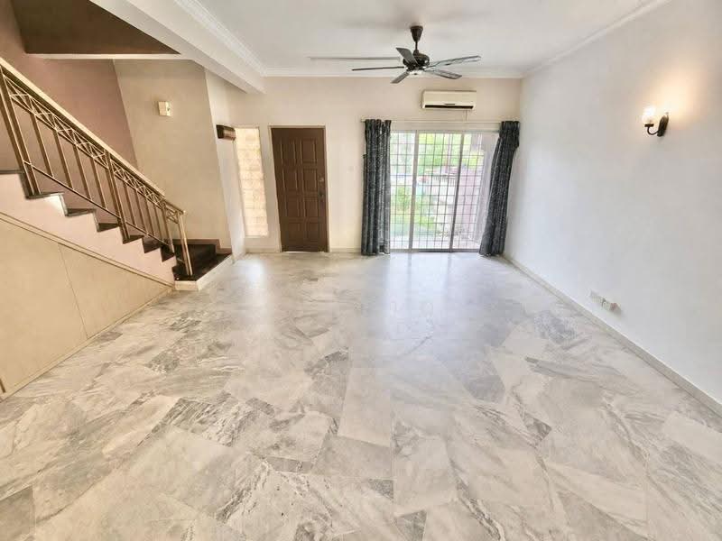 Rumah Teres untuk Dijual di Shah Alam (Selangor) - Syafiq Sharifudin - Living Room - PropertyGuru.com.my