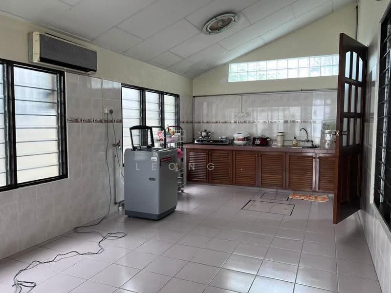 Rumah Berkembar untuk Dijual di Taman Green Lane (Jelutong) - Leong . - Kitchen - PropertyGuru.com.my
