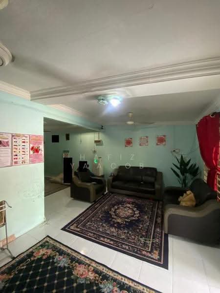 Rumah Teres 1-Tingkat untuk Dijual di Taman Sijangkang Jaya (Telok Panglima Garang) - Hafiz Yaacob - Living Room - PropertyGuru.com.my