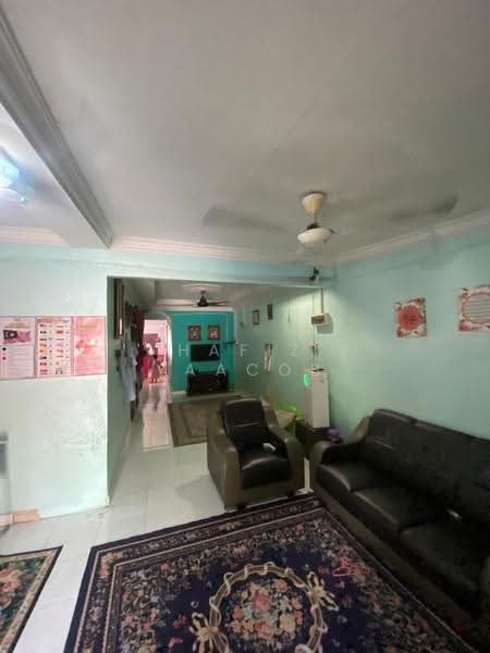 Rumah Teres 1-Tingkat untuk Dijual di Taman Sijangkang Jaya (Telok Panglima Garang) - Hafiz Yaacob - Living Room - PropertyGuru.com.my