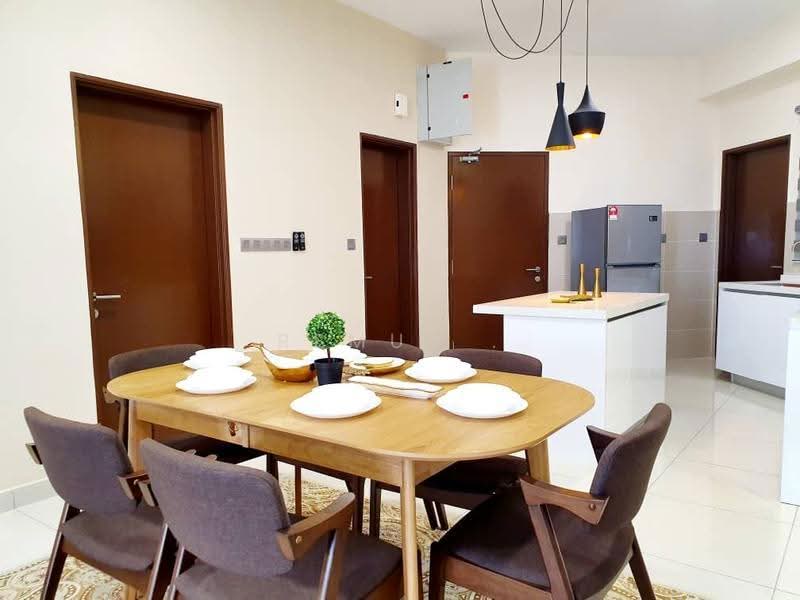Kediaman Servis untuk Disewa di J.Dupion Residence - Remus . - Dining Room - PropertyGuru.com.my