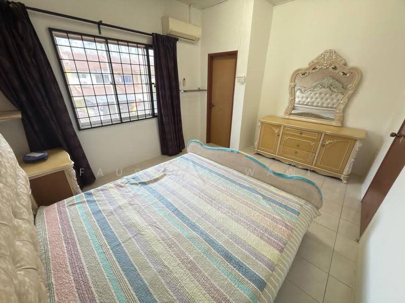 2-storey Terraced House for Sale in Jenjarom (Selangor) - Fauran Nawawi - PropertyGuru.com.my