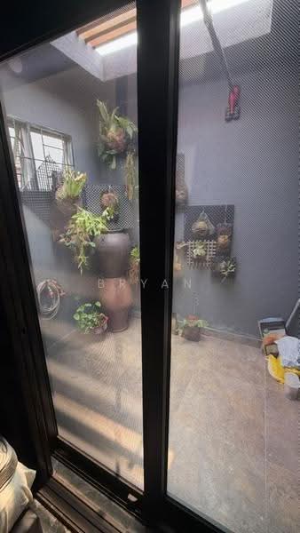 2-storey Terraced House for Sale in TAMAN PUCHONG UTAMA (Puchong) - Bryan Cho - Garden - PropertyGuru.com.my