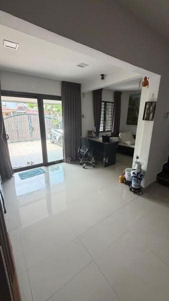 2-storey Terraced House for Sale in TAMAN PUCHONG UTAMA (Puchong) - Bryan Cho - Study - PropertyGuru.com.my