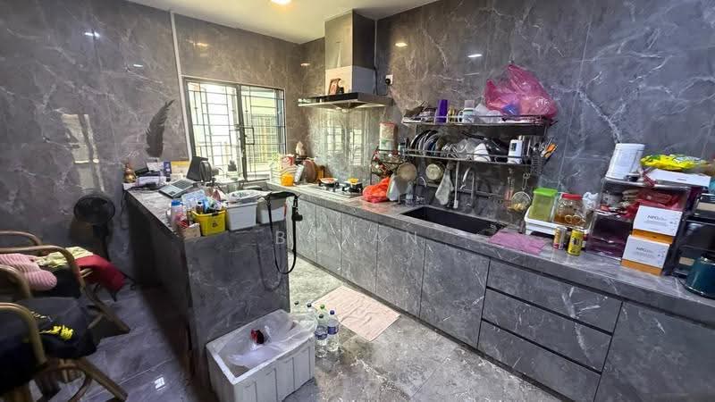 2-storey Terraced House for Sale in TAMAN PUCHONG UTAMA (Puchong) - Bryan Cho - Kitchen - PropertyGuru.com.my