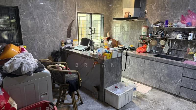 2-storey Terraced House for Sale in TAMAN PUCHONG UTAMA (Puchong) - Bryan Cho - Kitchen - PropertyGuru.com.my