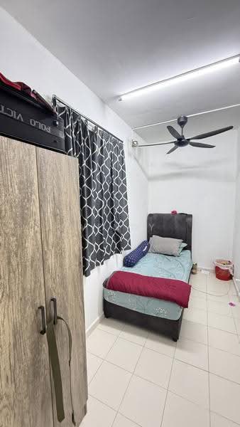 Pangsapuri untuk Disewa di Villa Krystal @ Bandar Selesa Jaya - Wendy Gan - Bedroom - PropertyGuru.com.my