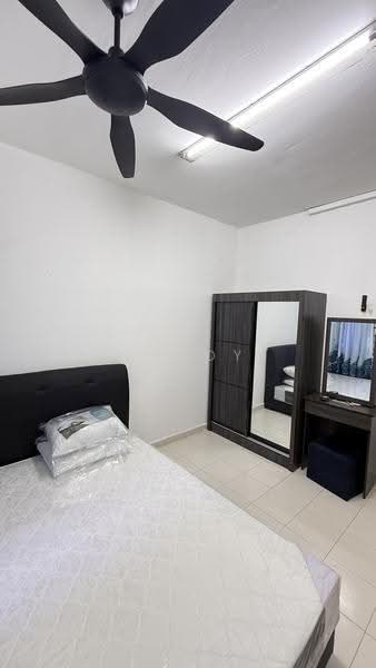 Pangsapuri untuk Disewa di Villa Krystal @ Bandar Selesa Jaya - Wendy Gan - Bedroom - PropertyGuru.com.my