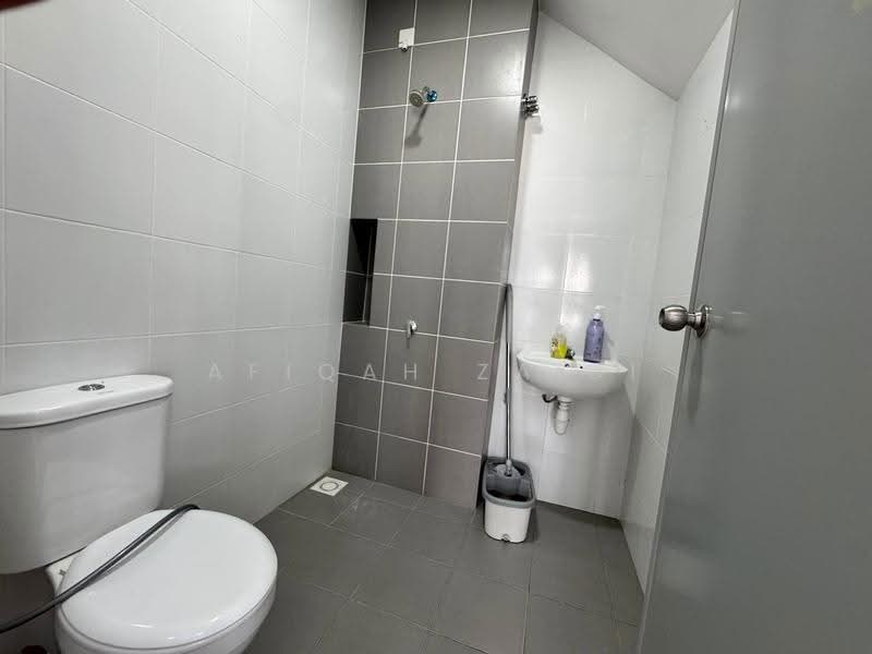 Rumah Teres 2-Tingkat untuk Dijual di Eco Grandeur (Puncak Alam) - Afiqah zaidi - PropertyGuru.com.my