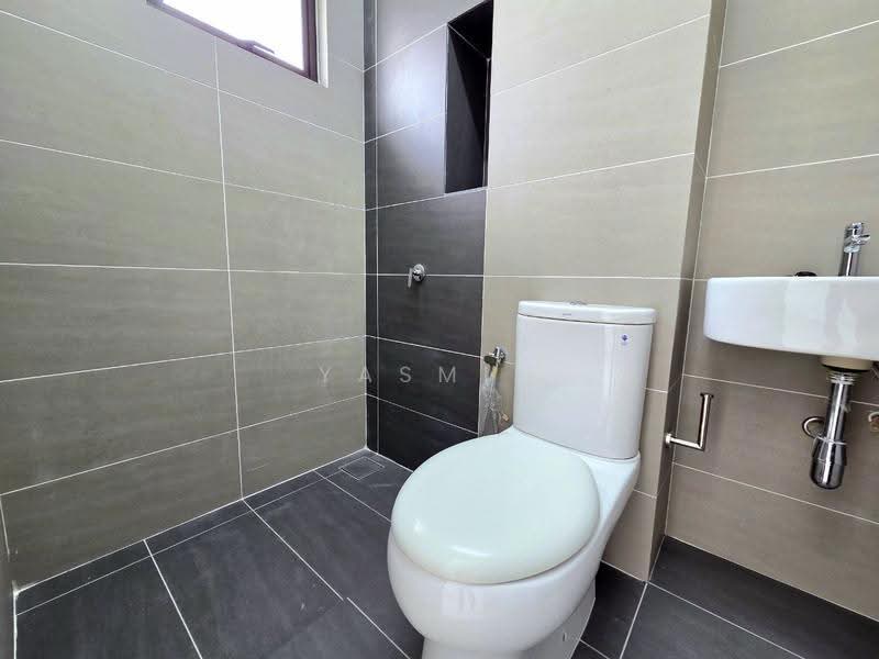 Rumah Teres 2-Tingkat untuk Dijual di Alam Sari (Bangi) - Yasmin Sulaiman - Bathroom - PropertyGuru.com.my