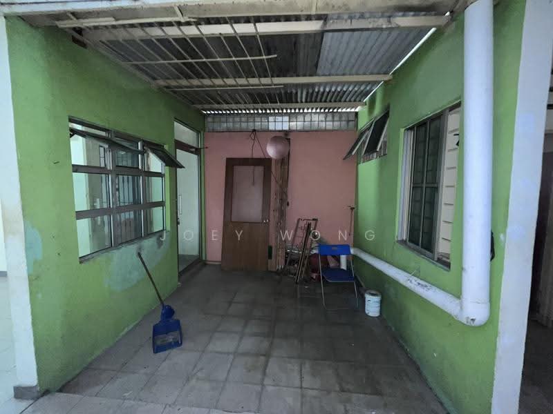 Kedai untuk Disewa di Taman Lian Hoe (Kuchai Lama) - Joey Wong - Exterior - PropertyGuru.com.my