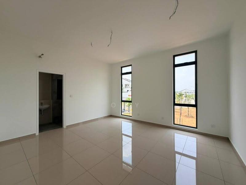 Cluster House for Sale in Horizon Hills (Iskandar Puteri (Nusajaya)) - Tony Lim - Living Room - PropertyGuru.com.my