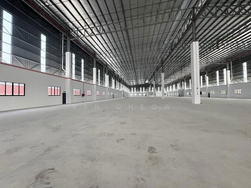 Detached Factory for Rent in Kawasan Perindustrian Senai 1 (Senai) - Ken Cheow - Interior - PropertyGuru.com.my
