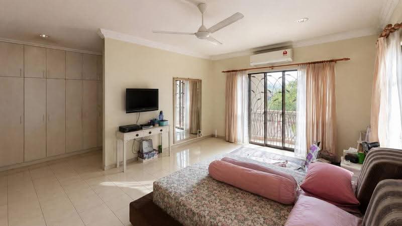 Semi-Detached House for Sale in Seksyen 7 (Shah Alam) - Fazri . - Bedroom - PropertyGuru.com.my