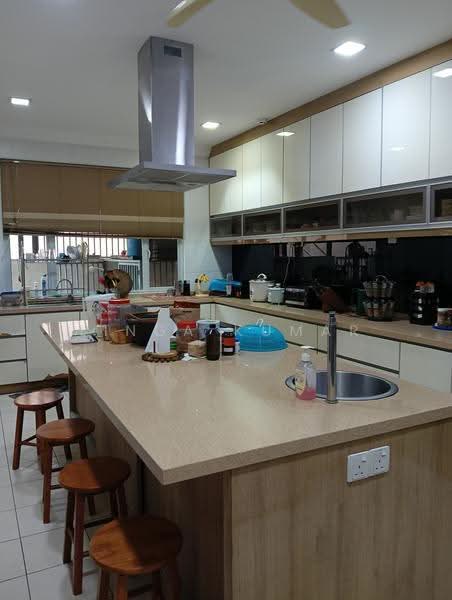 3-storey Terraced House for Sale in Subang Jaya (Selangor) - Linga Kumar - Kitchen - PropertyGuru.com.my