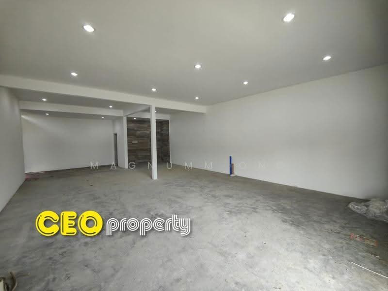 Kedai untuk Dijual di Taman Perwira (Simpang Ampat) - Magnumm Ong Theng Shen - Interior - PropertyGuru.com.my