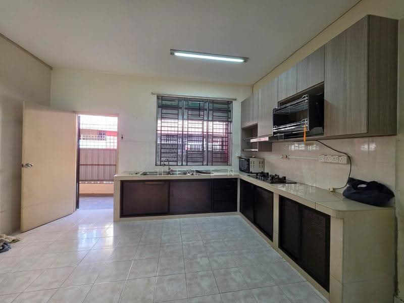 2-storey Terraced House for Sale in Batu Berendam (Melaka) - Helen BF - Kitchen - PropertyGuru.com.my