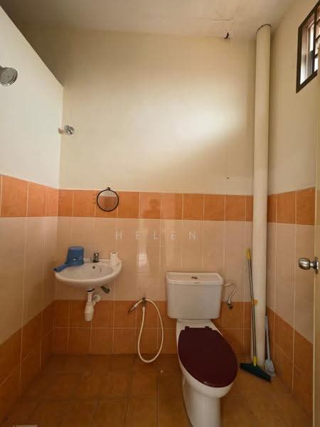 2-storey Terraced House for Sale in Batu Berendam (Melaka) - Helen BF - Bathroom - PropertyGuru.com.my