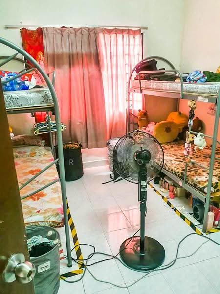 Apartment for Sale at Pangsapuri Salvia - Aaron Wong - Bedroom - PropertyGuru.com.my