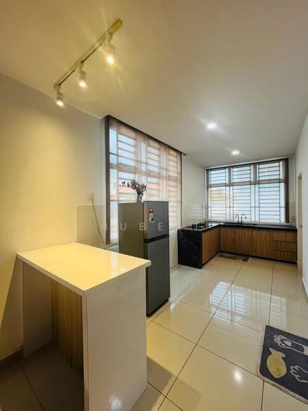 Rumah Teres 2-Tingkat untuk Disewa di Bandar Penawar (Kota Tinggi) - Hubert Pang - Kitchen - PropertyGuru.com.my