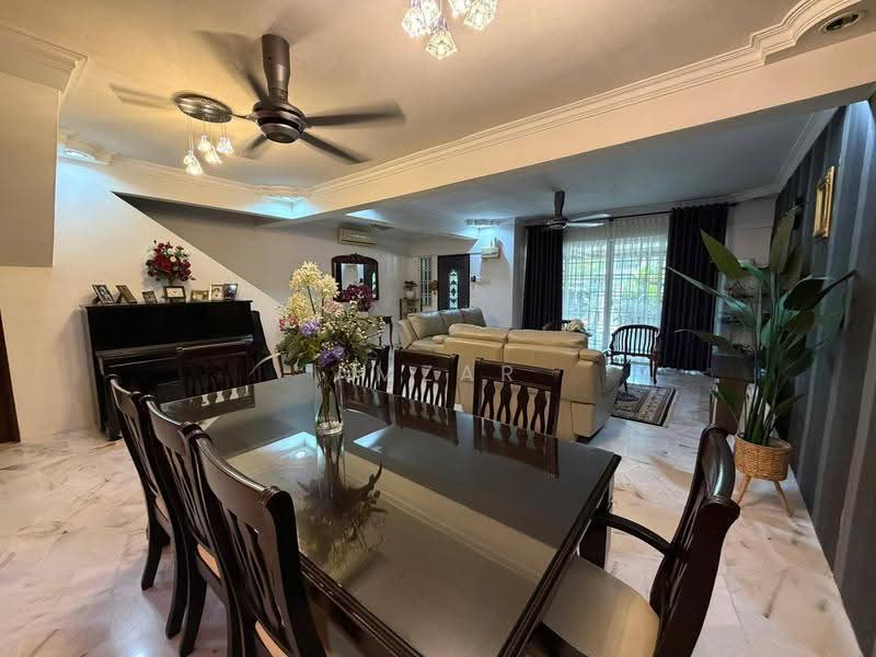 2-storey Terraced House for Sale in Saujana Puchong (Puchong) - Amzar Faiz - Dining Room - PropertyGuru.com.my