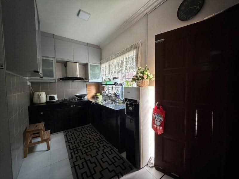 2-storey Terraced House for Sale in Saujana Puchong (Puchong) - Amzar Faiz - Kitchen - PropertyGuru.com.my
