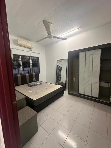 Rumah Teres 1-Tingkat untuk Disewa di Taman Saujana Puchong (Seri Kembangan) - Wai Ann Teng - Bedroom - PropertyGuru.com.my