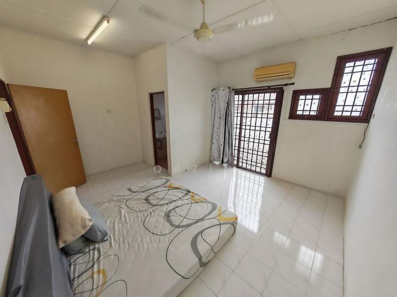 Rumah Teres 2.5-Tingkat untuk Disewa di Taman Mas (Ipoh) - Qazin Khoo - Bedroom - PropertyGuru.com.my