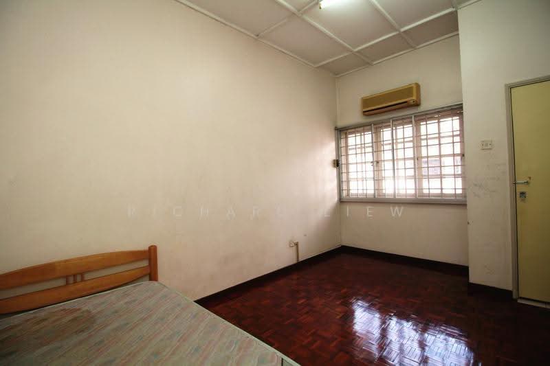 2-storey Terraced House for Sale in SS 23, Taman Sea (Petaling Jaya) - Richard Liew - Bedroom - PropertyGuru.com.my