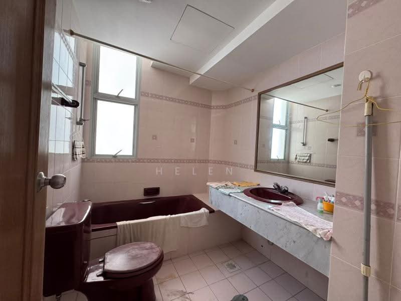 Kondominium untuk Dijual di Ocean Palms Condominium - Helen BF - Bathroom - PropertyGuru.com.my