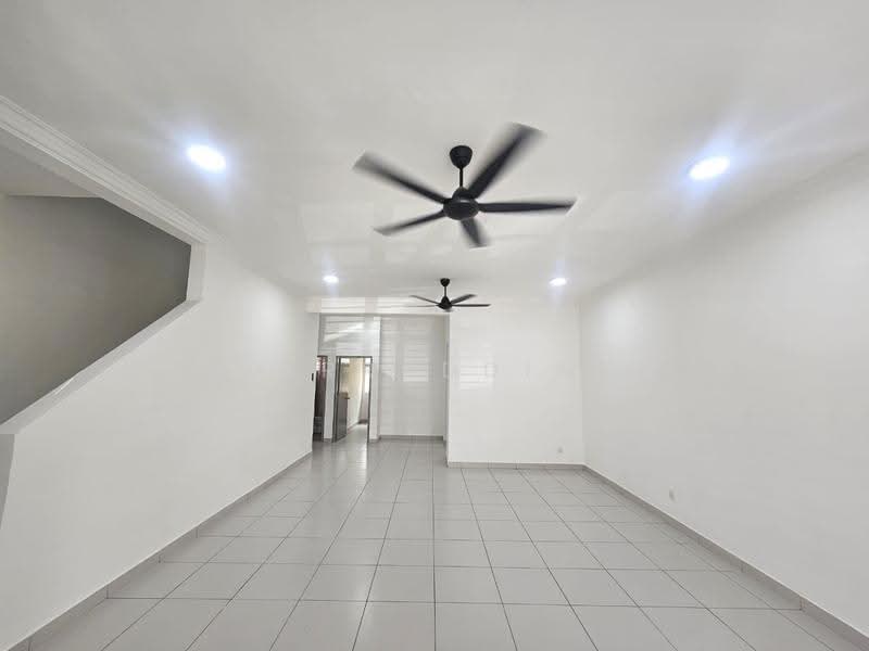 Rumah Teres 2-Tingkat untuk Dijual di Presint 11 (Putrajaya) - Amirruddin . - Living Room - PropertyGuru.com.my