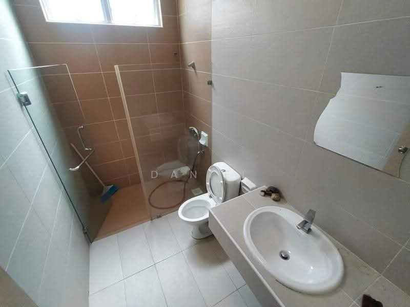 Rumah Teres 2-Tingkat untuk Dijual di Kempas Utama (Tebrau) - Daniel Yong - Bathroom - PropertyGuru.com.my