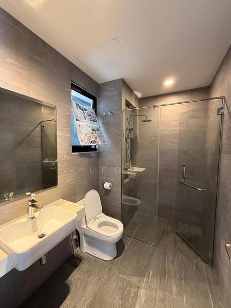 Service Residence for Rent at Gems Residences - Leon Kwan - Bathroom - PropertyGuru.com.my