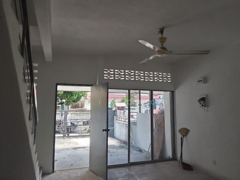 Rumah Teres 2-Tingkat untuk Dijual di Taman Sri Rampai (Wangsa Maju) - Chris Choo - Entrance - PropertyGuru.com.my
