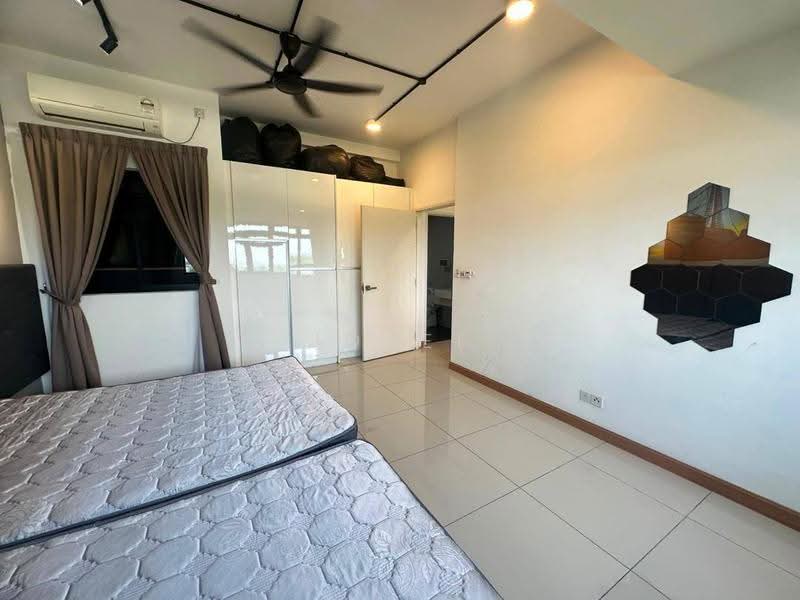 Kediaman Servis untuk Dijual di Meridin Suites @ The Meridin - Jovel Lim - Bedroom - PropertyGuru.com.my