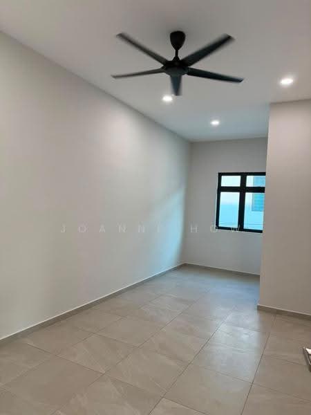 2-storey Terraced House for Rent in Kampung Ayer Molek (Ayer Molek) - Joanne How - Interior - PropertyGuru.com.my