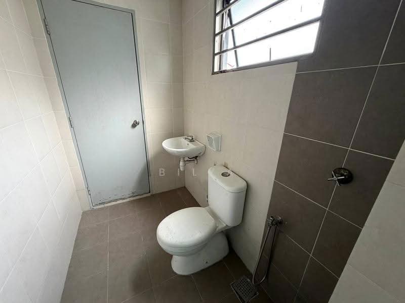 Rumah Teres 2-Tingkat untuk Dijual di Taman Saujana KLIA (Sepang) - BILYA ARIFF - Bathroom - PropertyGuru.com.my